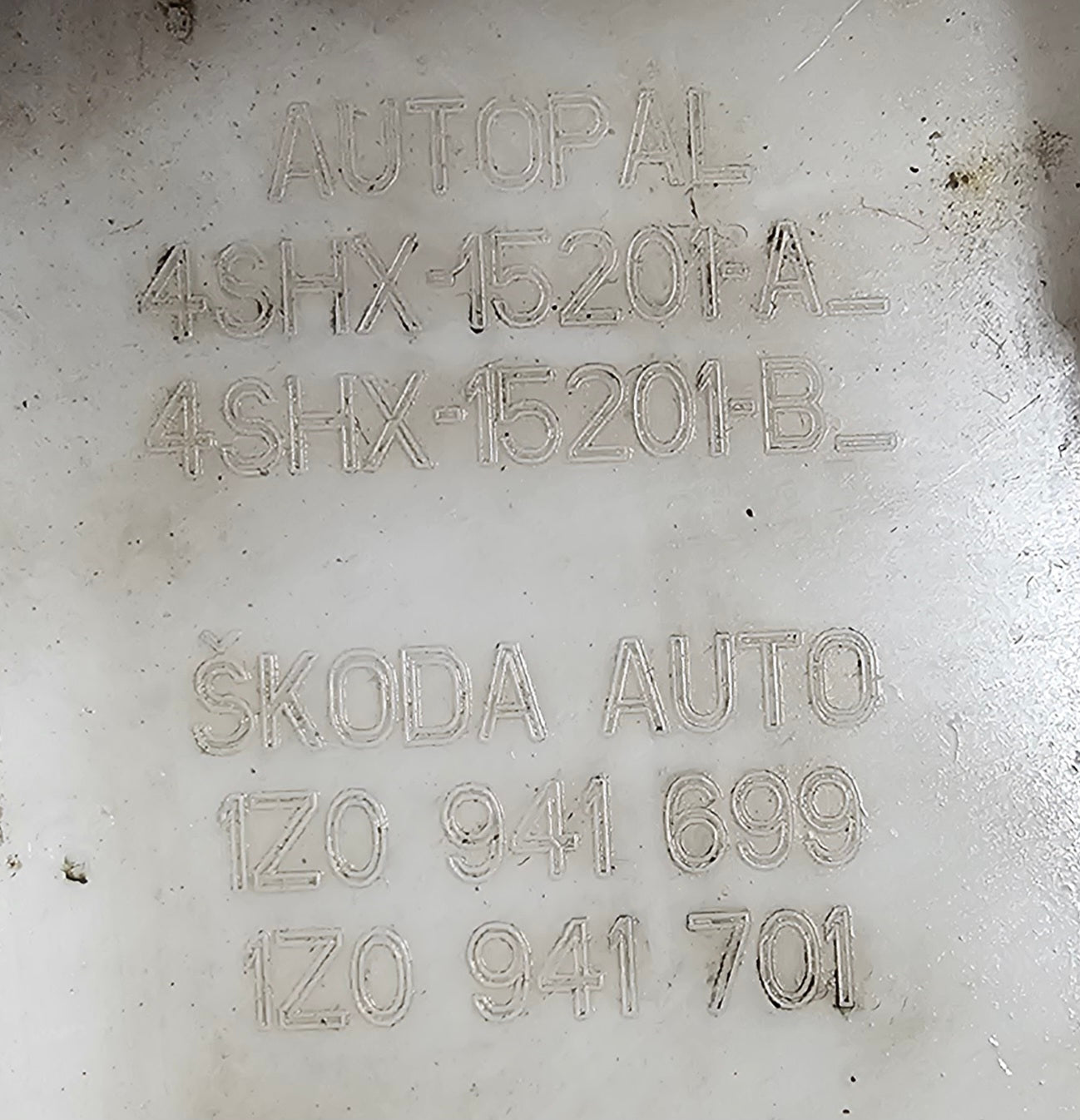 Meglenka sprednja leva-Škoda Octavia