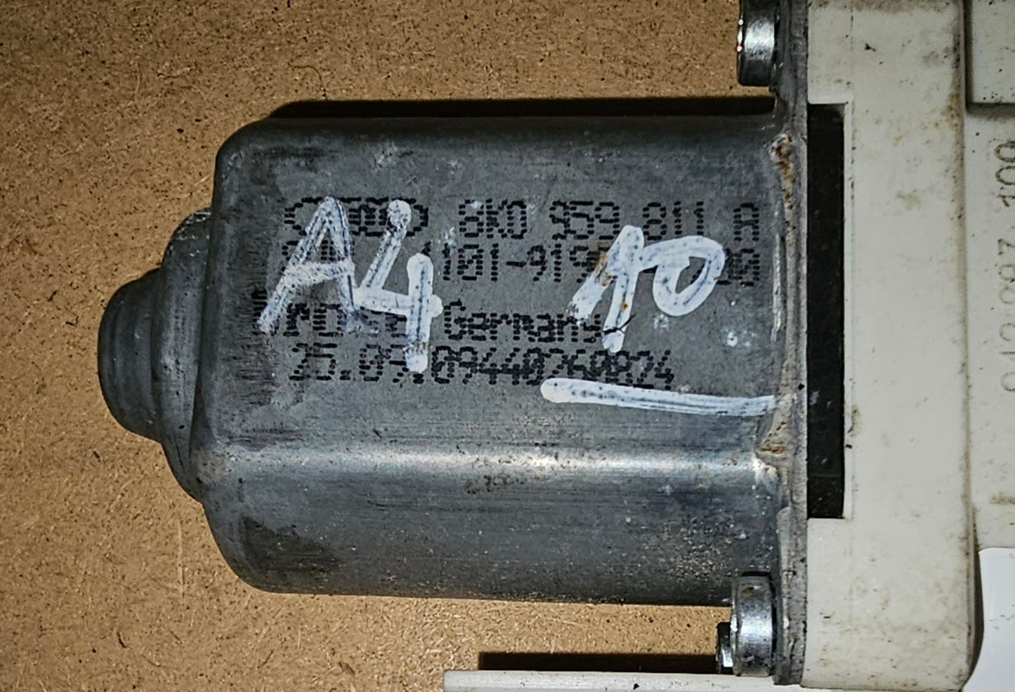 Motorček stekla-Audi