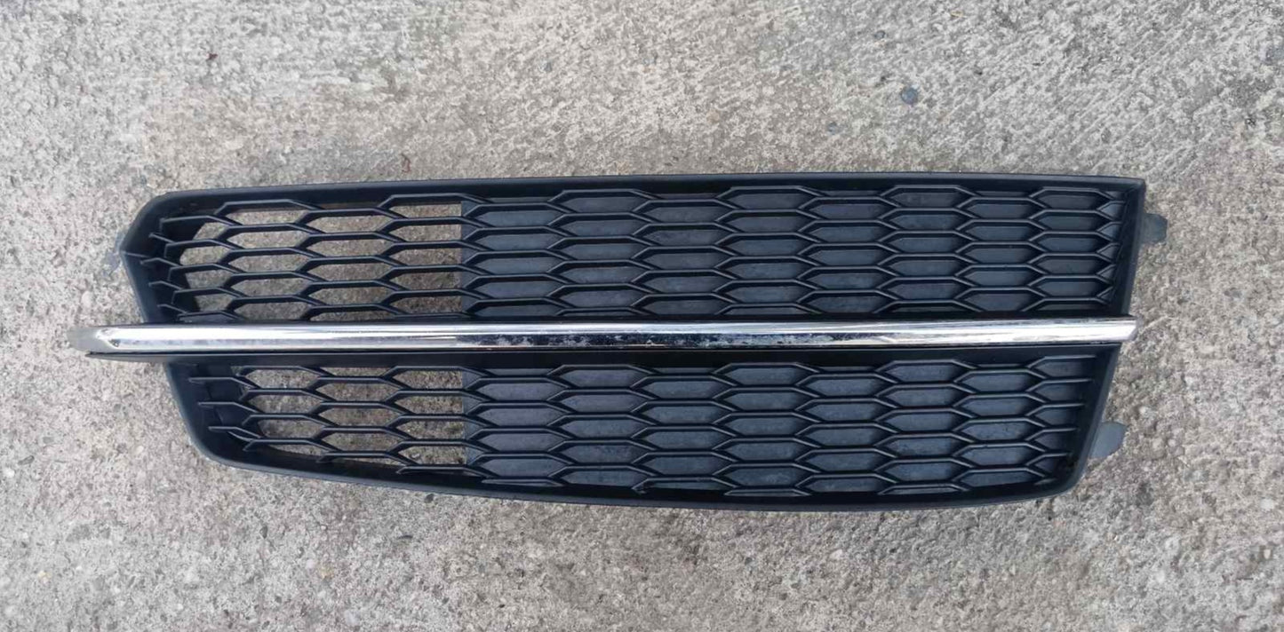 Rešetka odbijača AUDI A6 c7 Lift S-Line Desno 15-18