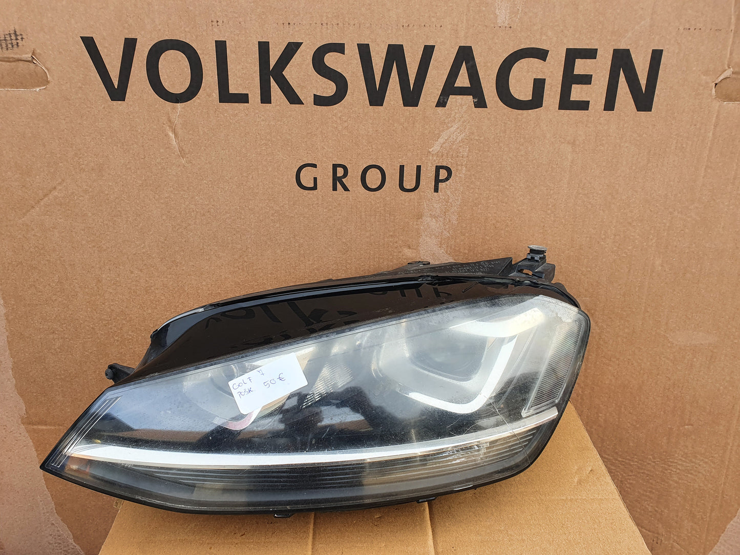 Headlight front left xsenon -VW GOLF 7 -DAMAGED-
