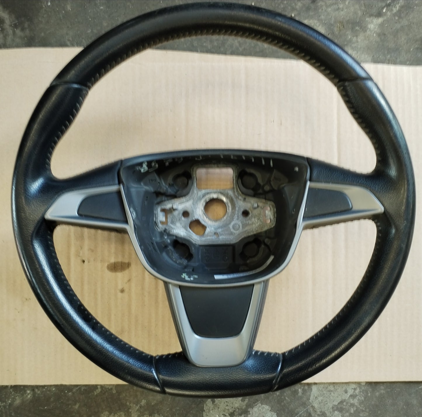 Steering wheel - SEAT IBIZA 6J