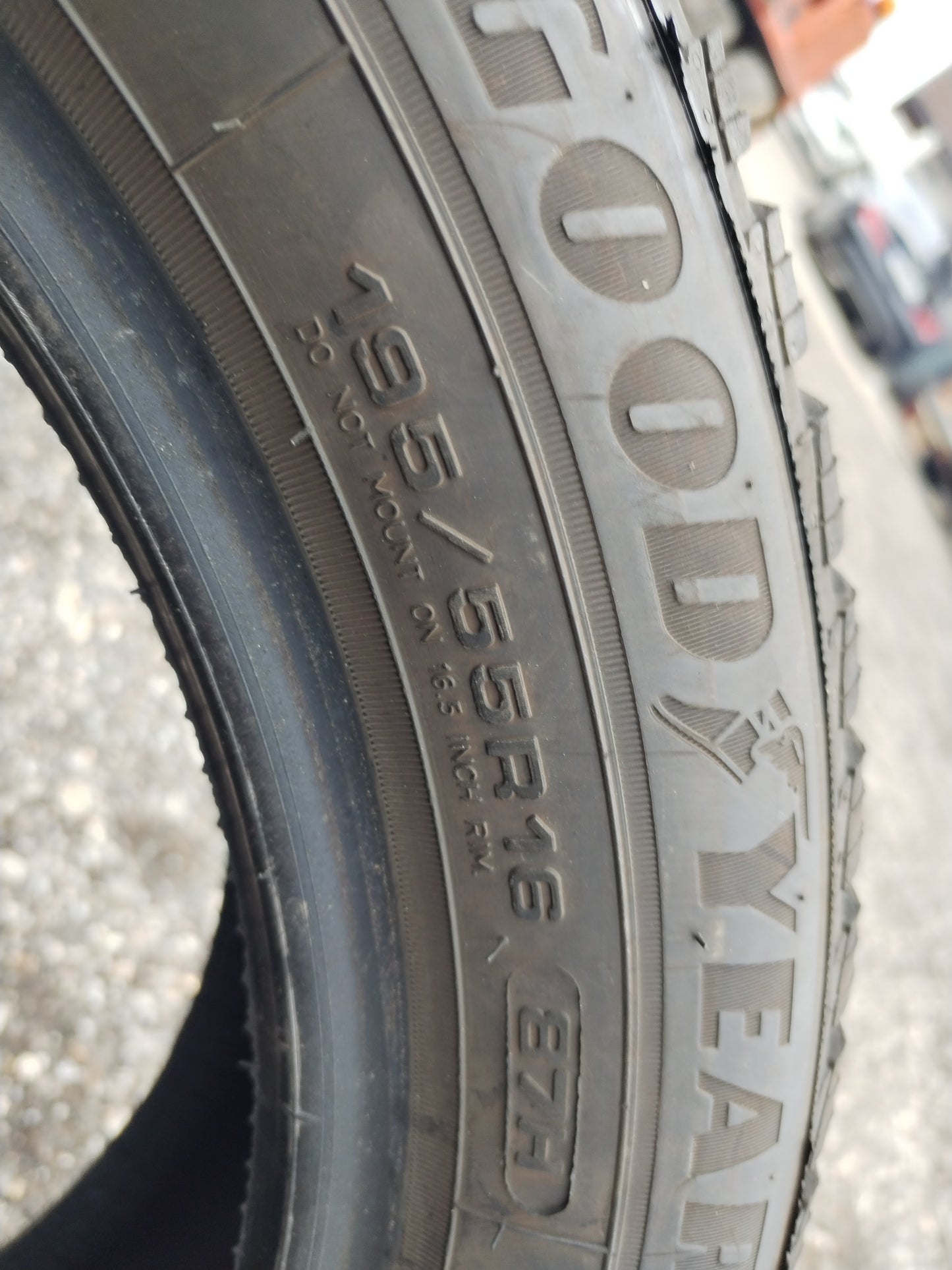 Zimske pnevmatik - GOODYEAR 195/55R16