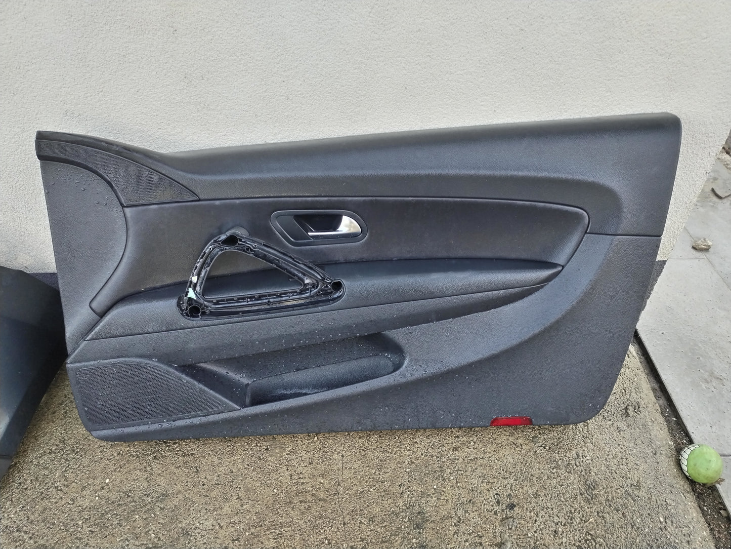 Door trim right front -VW SCIROCCO