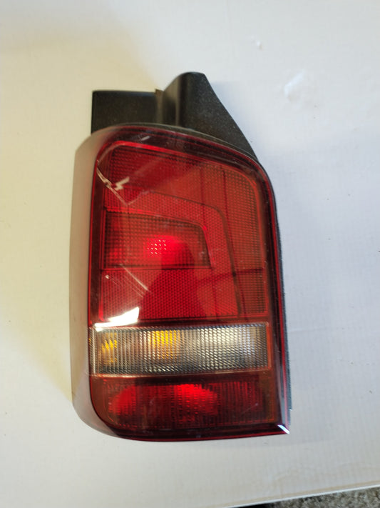 Rear left headlight - VW MULTIVAN T5