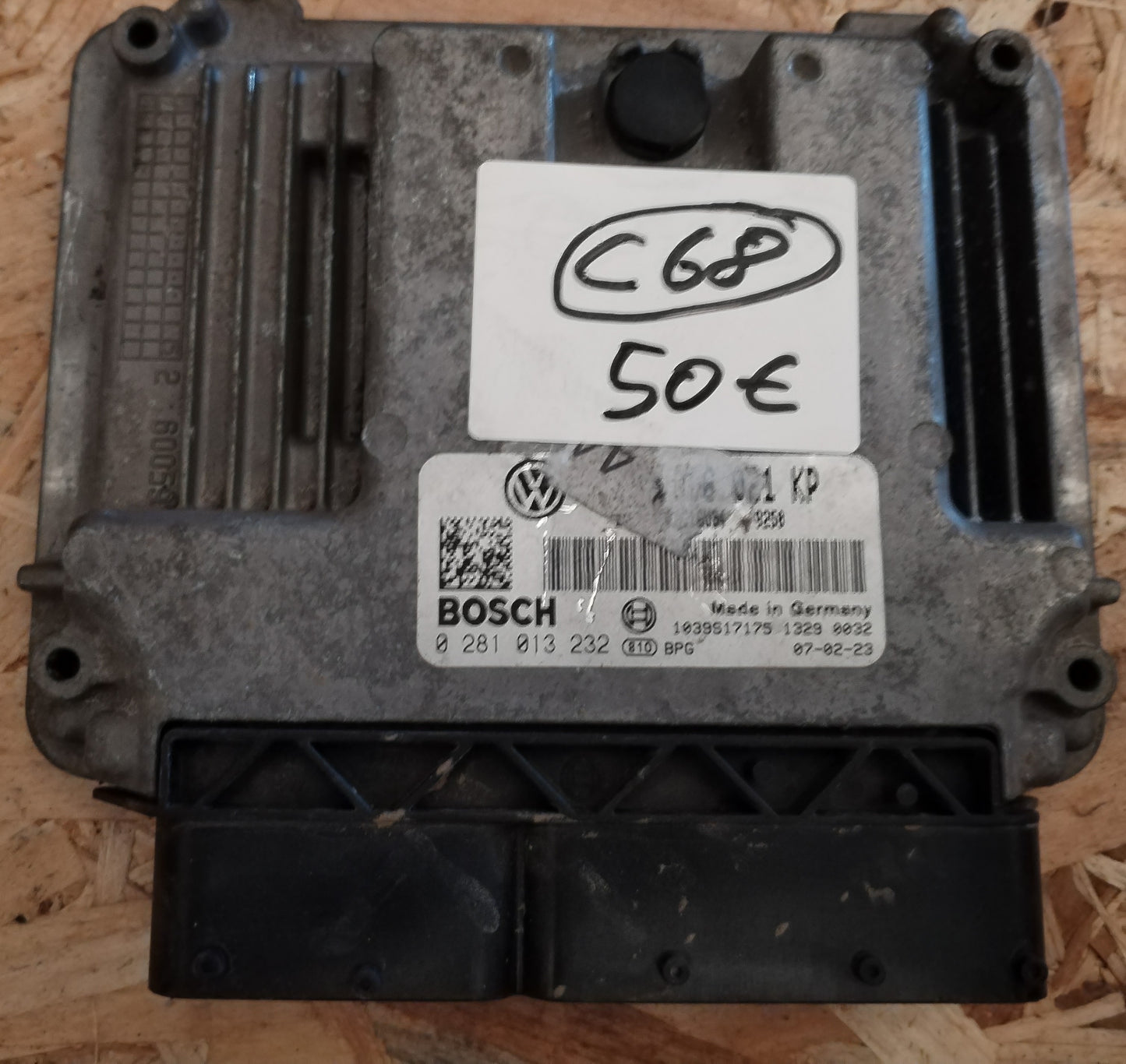 Motorni računalnik ECU VW