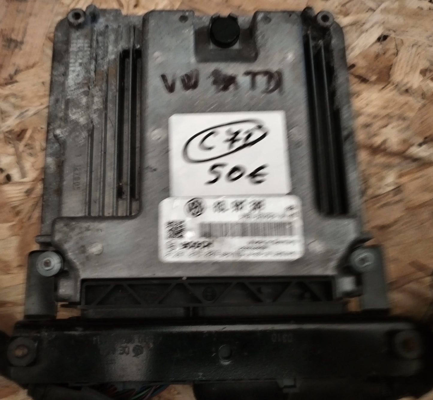 Računalnik motorja ECU VW