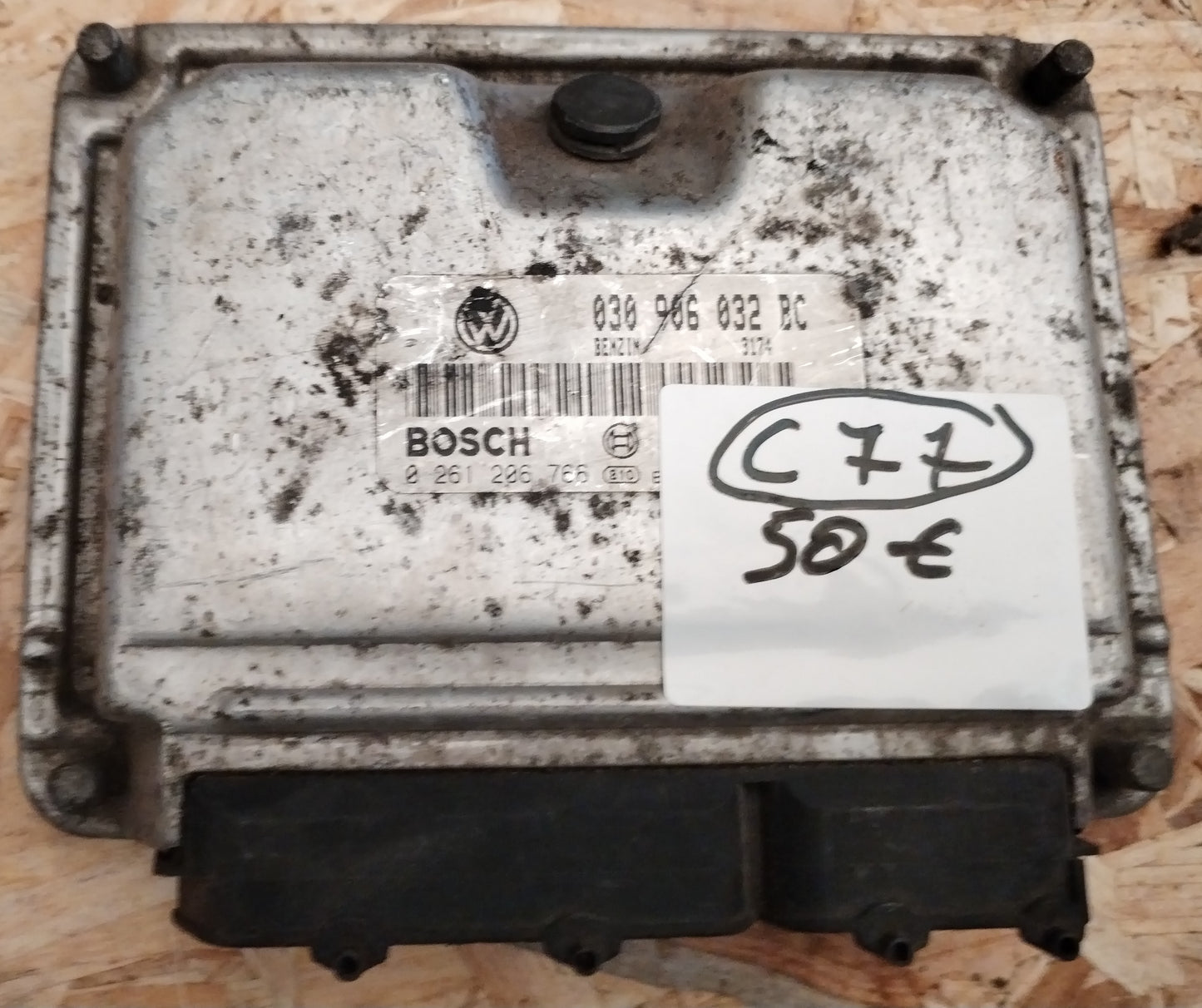 Računalnik motorja ECU  VW