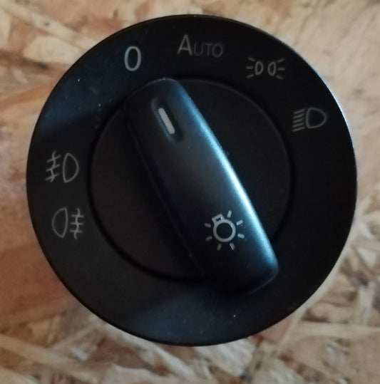 Stikalo luči VAG