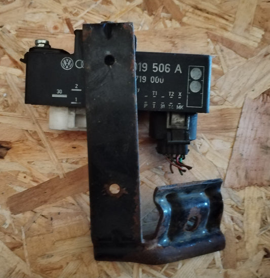 Rele ventilatorja hladilnika VAG