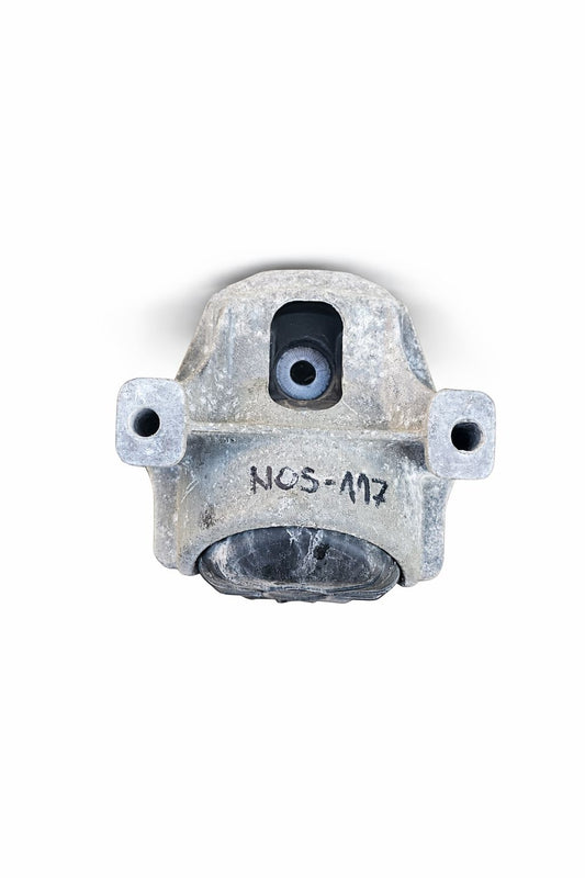 Nosilec motorja - Audi A4 A5 A6