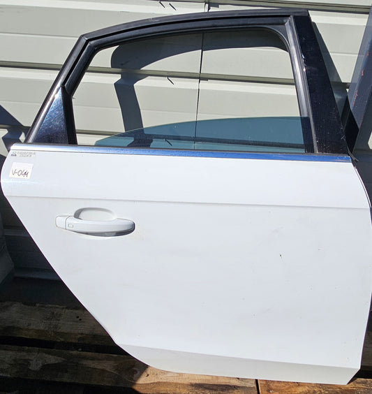 Vrata zadnja desna-Audi A4 B8 Limo