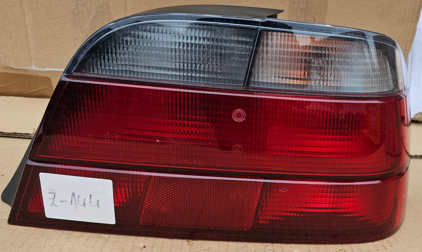 Žaromet zadnji desni-BMW 7 E38 (novo)