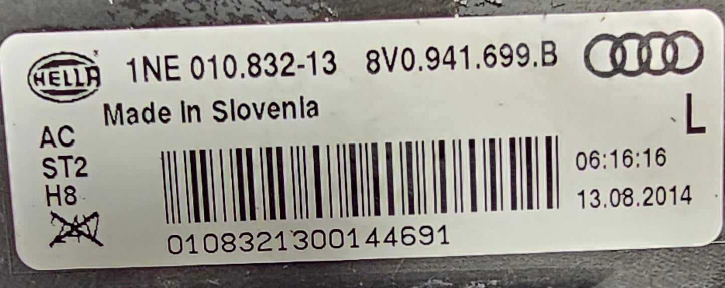 Meglenka sprednja leva-Audi A3 8V