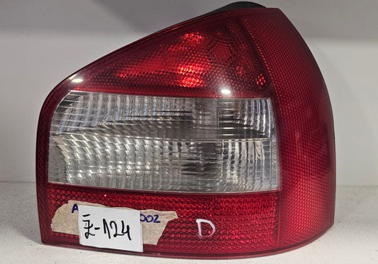 Žaromet zadnji desni Audi A3