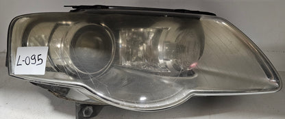 Žaromet sprednji desni-VW Passat B6 Xenon
