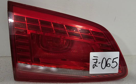 Žaromet zadnji desni VW Passat B7