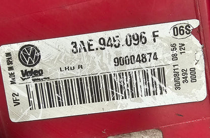 Žaromet zadnji desni VW Passat B7 Limo