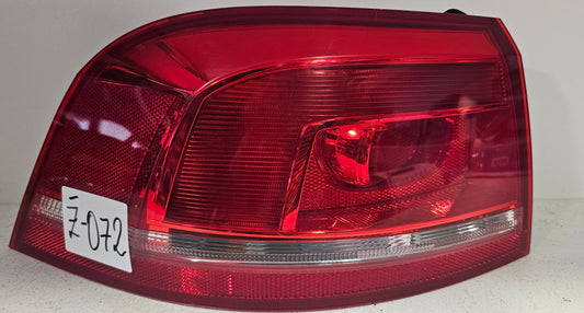 Žaromet zadnji levi VW Passat B7
