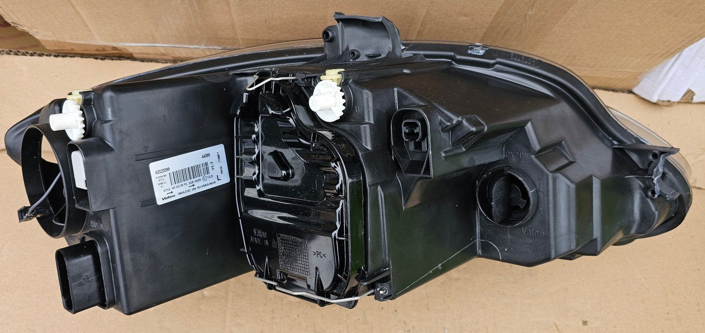 Žaromet sprednji levi-Seat Leon (poškodovan zgornji nosilec)