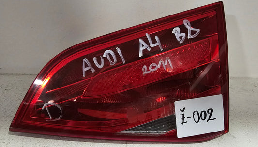 Žaromet zadnji desni Audi A4 B8 Limo