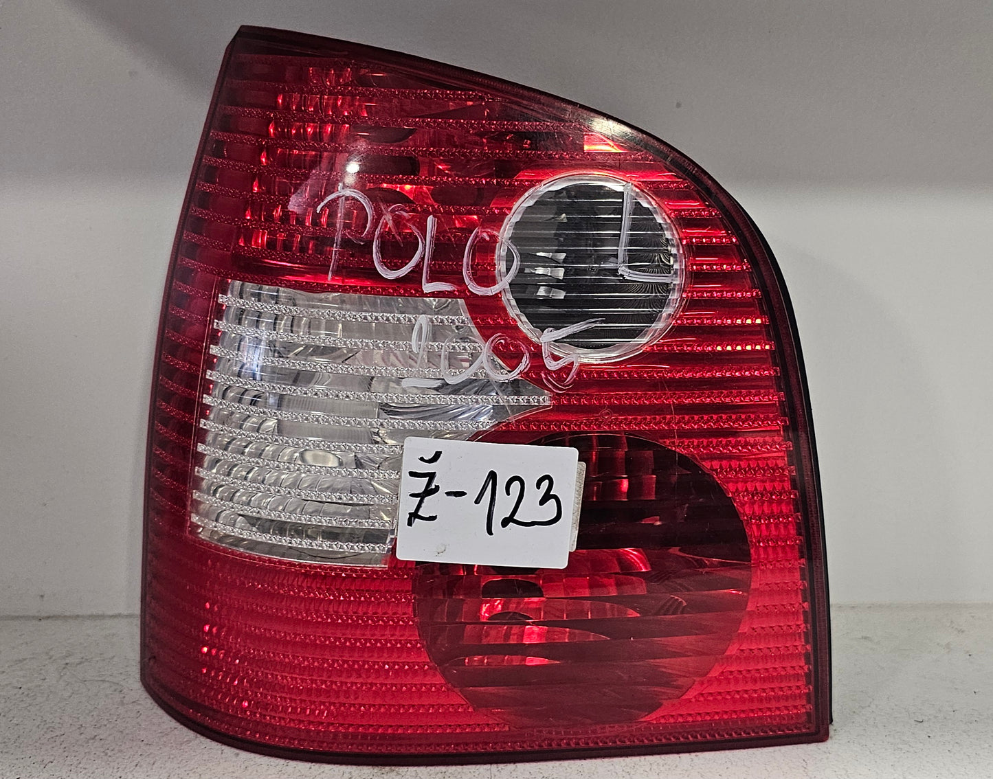 Žaromet zadnji levi VW Polo
