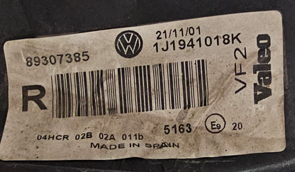 Žaromet sprednji desni-VW Golf 4