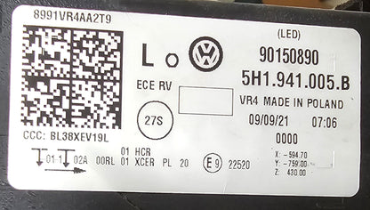 Žaromet sprednji levi-VW Golf 8