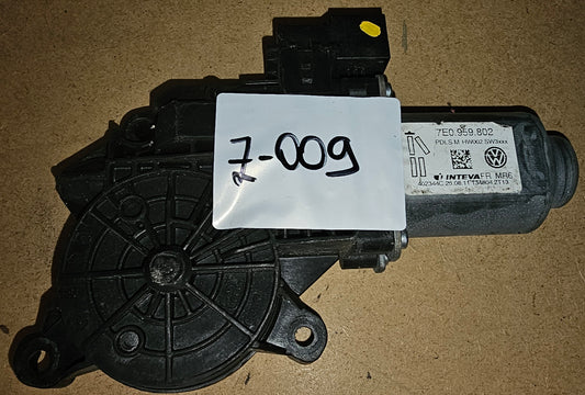 Motorček stekla-VW T5,T6