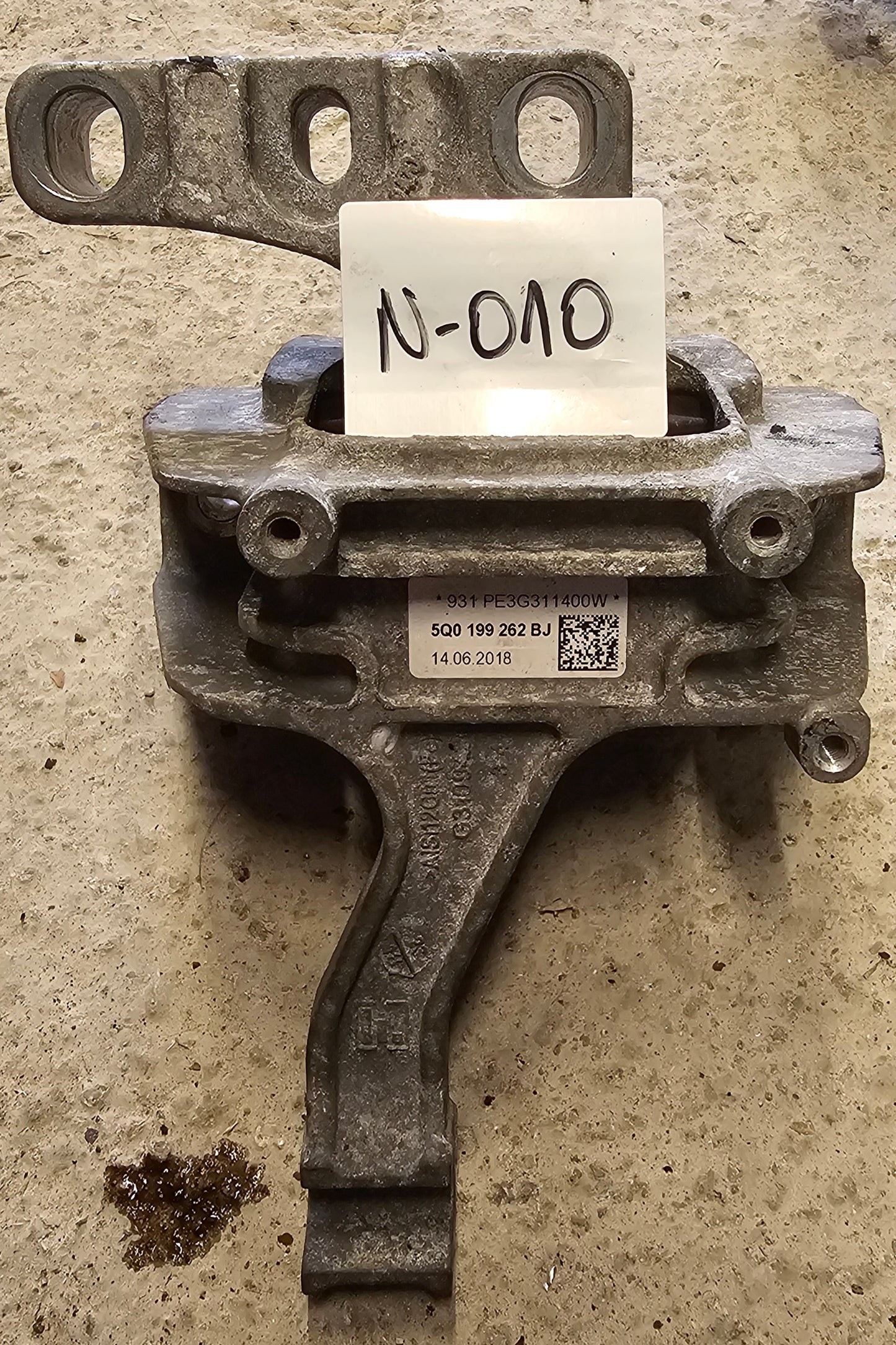 Nosilec motorja-VW,SEAT,ŠKODA,AUDI