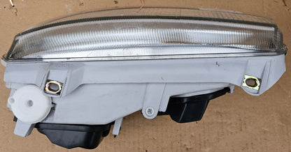 Žaromet sprednji levi-VW Passat (novo)