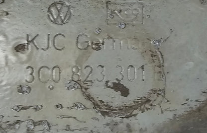 Tečaj pokrova motorja-VW Passat B6