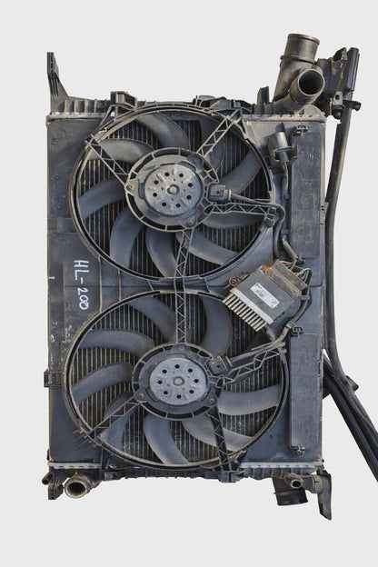 Hladilnik z ventilatorjem komplet - Audi A4 A5 Q5