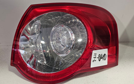 Žaromet zadnji desni VW Passat B6