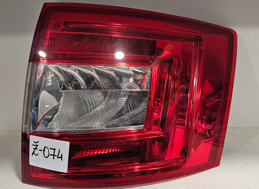 Žaromet zadnji desni Škoda Octavia