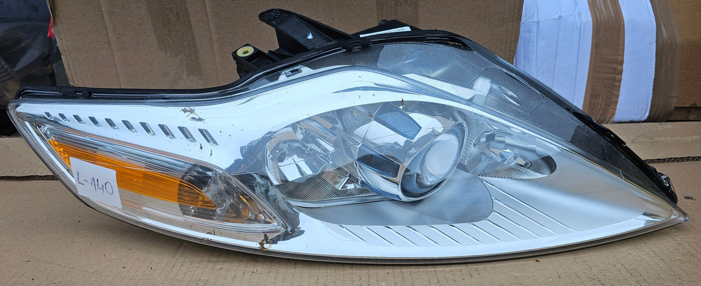 Žaromet sprednji desni- Ford Mondeo (novo)