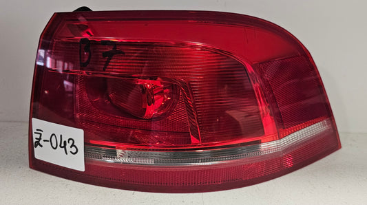 Žaromet zadnji desni VW Passat B7