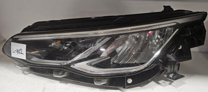 Žaromet sprednji levi-VW Golf 8