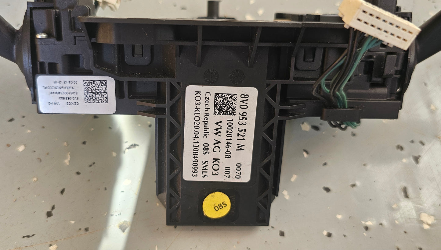 Obvolanska stikala-Audi A3