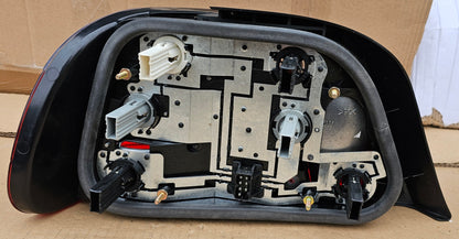 Žaromet zadnji desni-BMW 7 E38 (novo)
