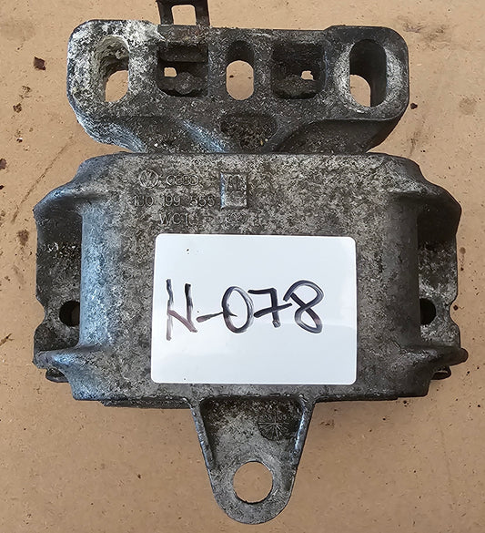 Nosilec motorja- VW,SEAT,ŠKODA,AUDI