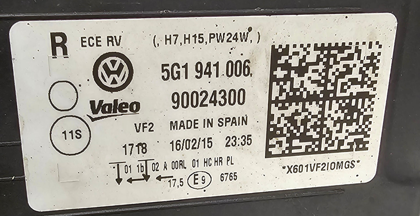 Žaromet sprednji desni-VW Golf 7