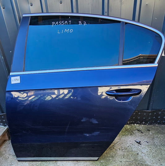 Vrata zadnja leva-VW Passat B7 Limo