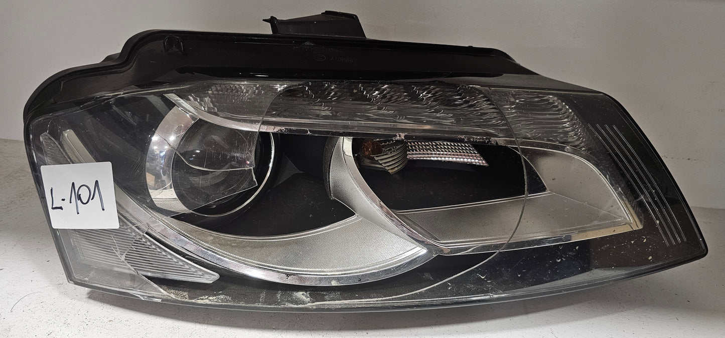 Žaromet sprednji desni-Audi A3 8P (poškodovano)