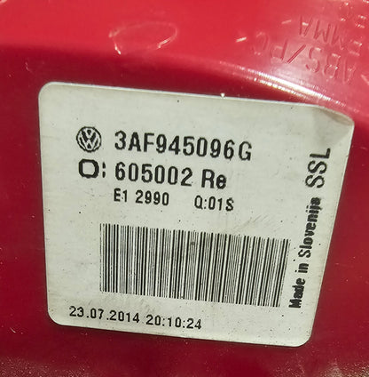 Žaromet zadnji desni VW Passat B7