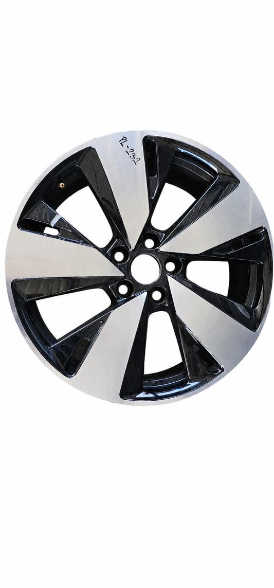Platisce Audi (poskodovano) - 8J 5x112 19col ET44