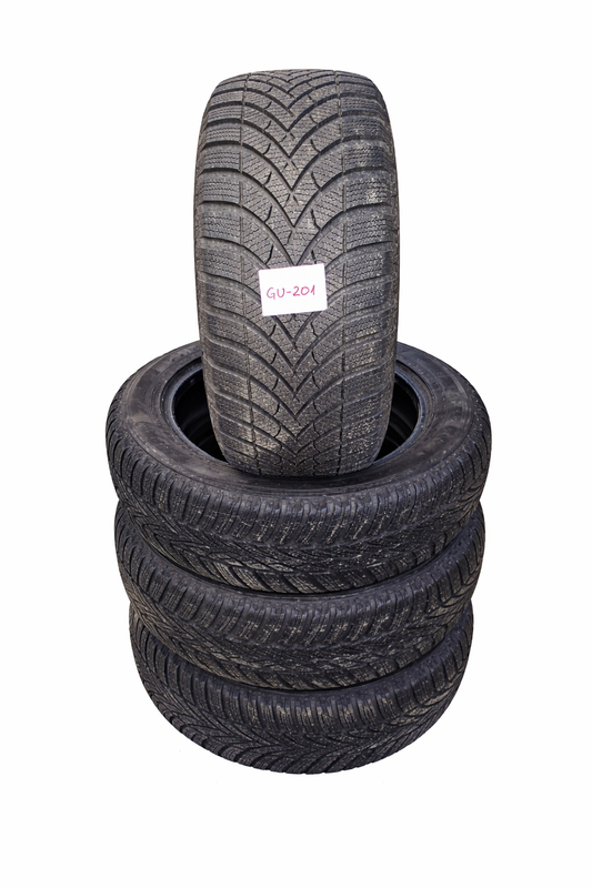 Pnevmatike zimske - 235/60 R18 semperit 2022