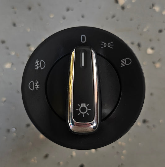 Stikalo luči-Škoda