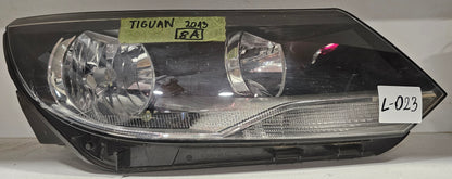 Žaromet sprednji desni-VW Tiguan (poškodovano)