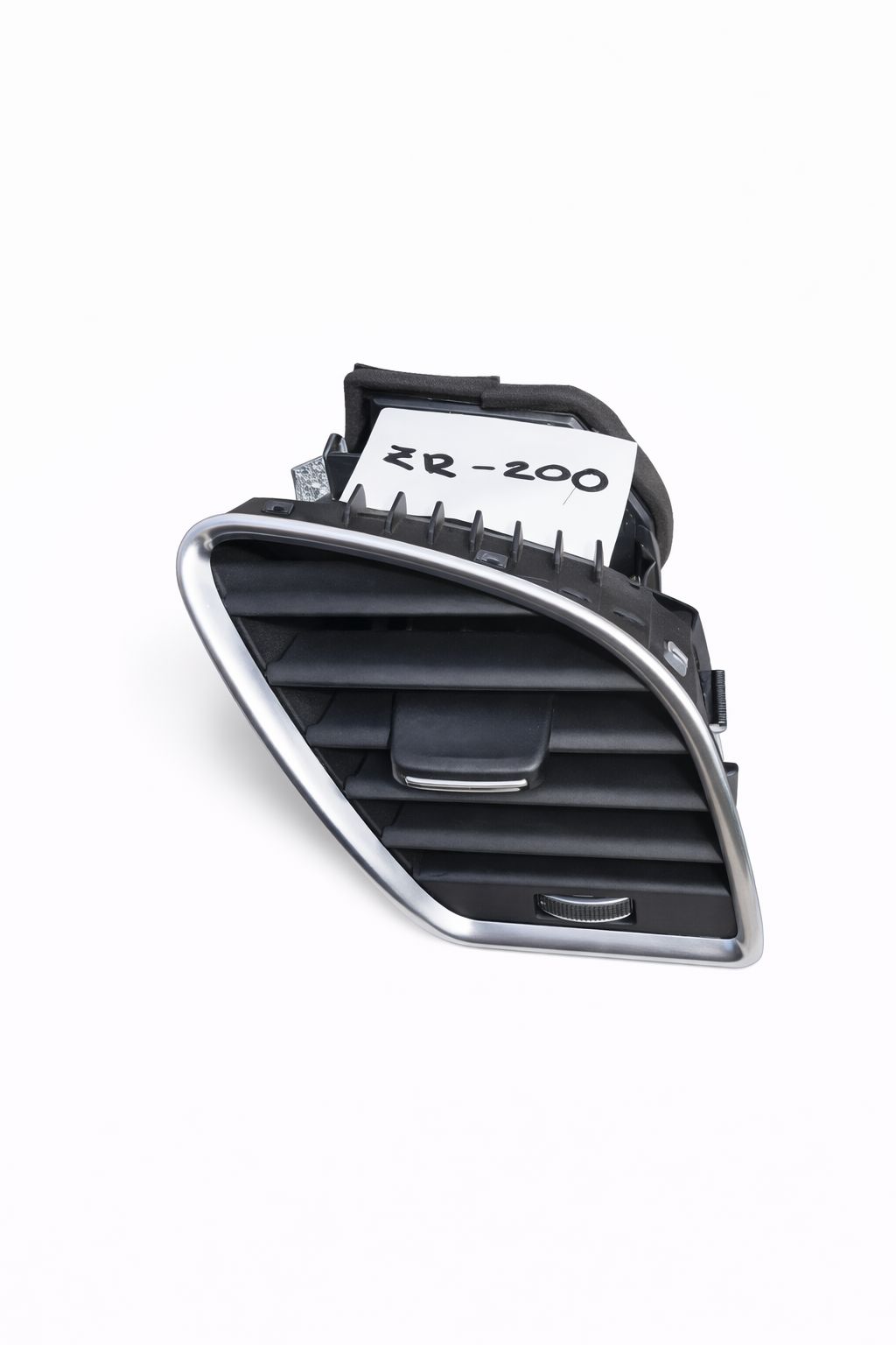 Zracnik desno spredaj - Audi A5