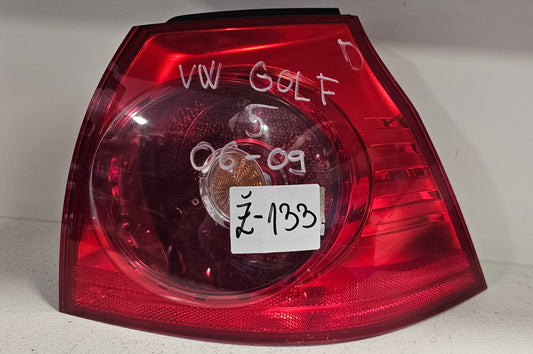 Žaromet zadnji desni VW Golf 5